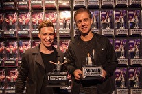 Armin van Buuren en Hardwell onthullen eigen 'action figure'