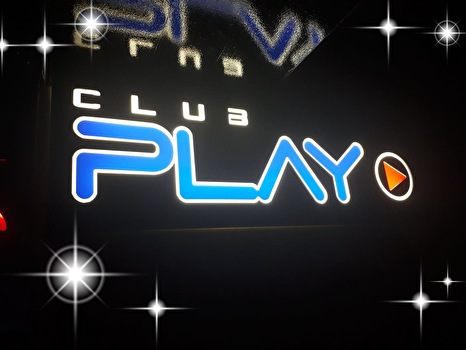 Le Play Club