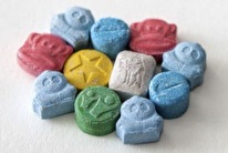 D66 wil drie xtc-pillen op zak toestaan